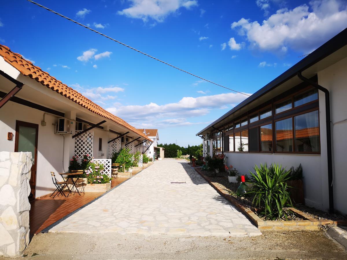 Villa Fontana La Pietra Pisticci Exterior foto